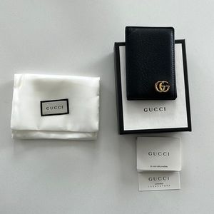 Gucci Mens Bifold Wallet Cardholder Black GG